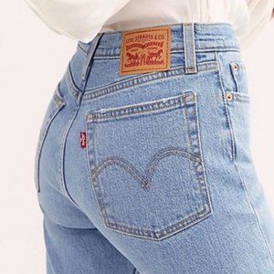 Levi’s Premium High Rise Wedgie Crop Jeans